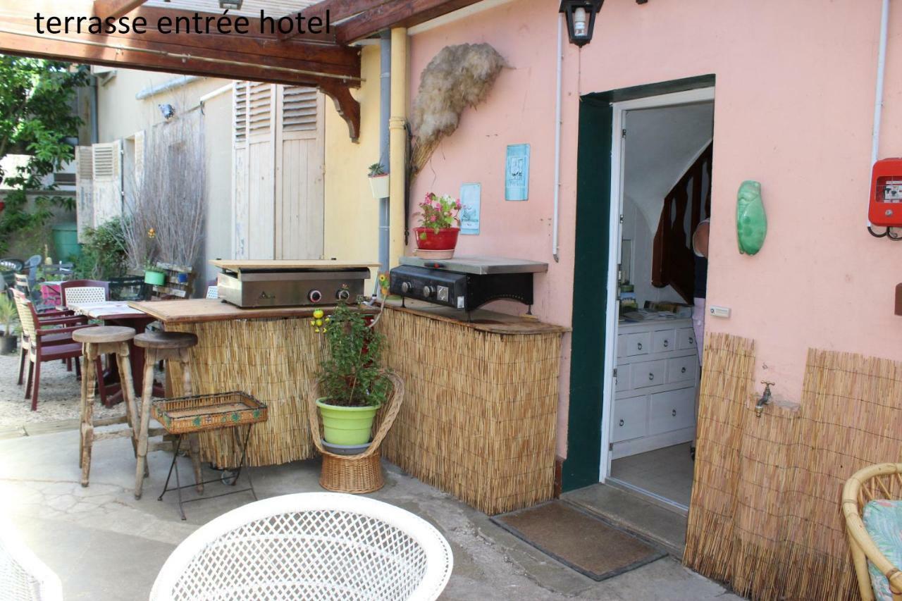 Hotel Le Dervois 代地区蒙蒂耶 外观 照片